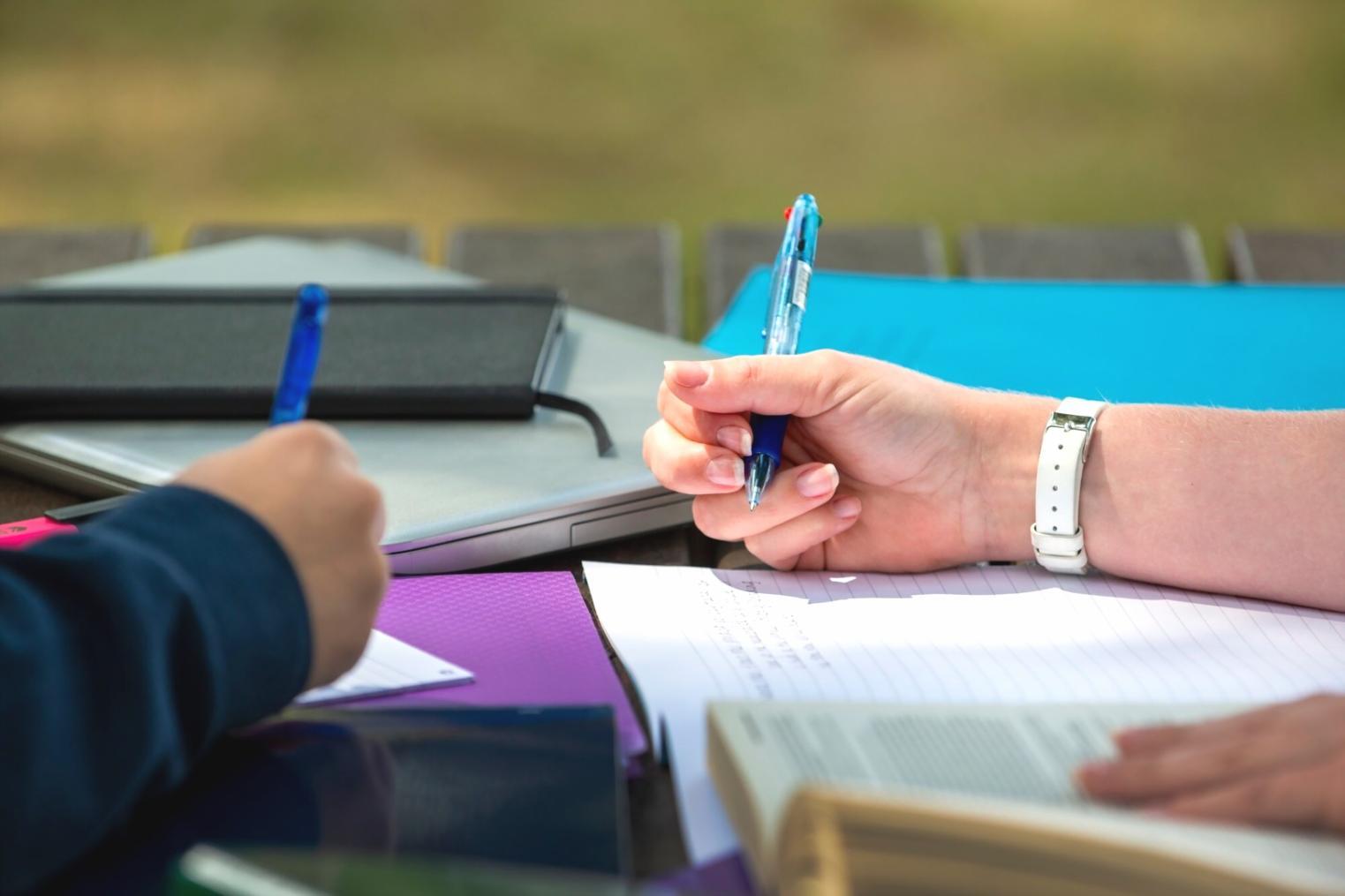 Gemeinsame Arbeit an Finanzkonzepten